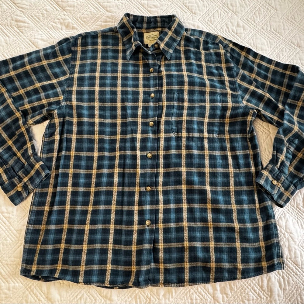 G.H. Bass & Co Flannel Shirt Men’s Large Navy Beige Plaid Button Down Cotton